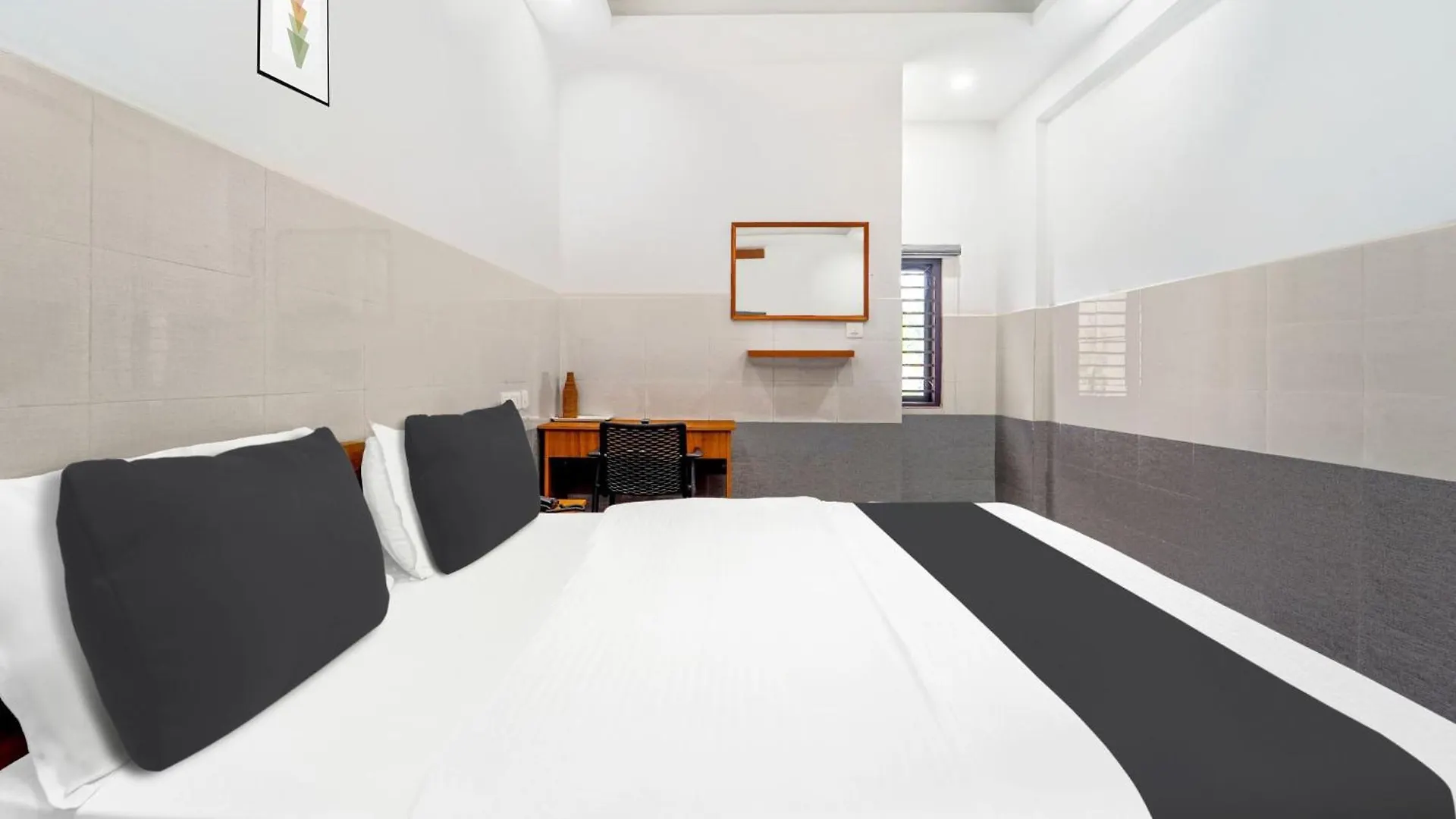 Super Collection O Kalpetta Wayanad Hotel